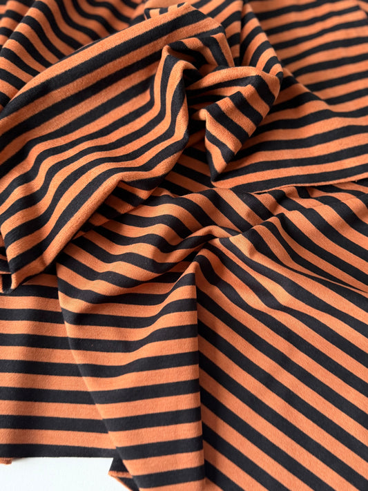 Softjersey Stripes Schwarz Orange