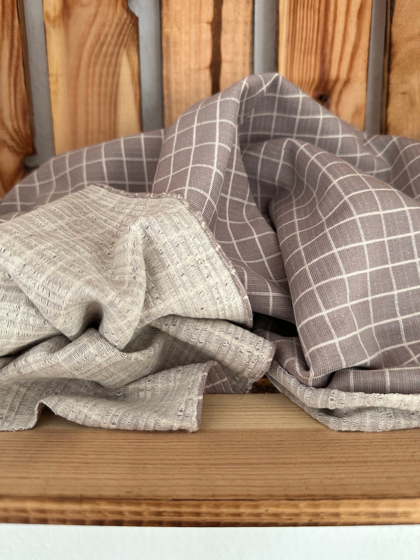 French Terry Schlaufen Grid Grau-Taupe